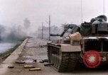 Standbild Bazooka Team Hue Vietnam, 1968, aus Sekunde 52 historischem Filmmaterial Videoclip 65675052366