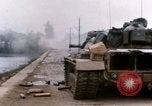 Standbild Bazooka Team Hue Vietnam, 1968, aus Sekunde 58 historischem Filmmaterial Videoclip 65675052366