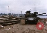 Standbild beschädigten Tank Hue Vietnam, 1968, aus Sekunde 40 historischem Filmmaterial Videoclip 65675052367