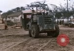 Standbild beschädigten Tank Hue Vietnam, 1968, aus Sekunde 56 historischem Filmmaterial Videoclip 65675052367