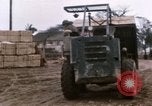 Standbild beschädigten Tank Hue Vietnam, 1968, aus Sekunde 62 historischem Filmmaterial Videoclip 65675052367
