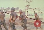 Standbild 40th Signal Battalion Saigon Vietnam, 1967, aus Sekunde 32 historischem Filmmaterial Videoclip 65675052373