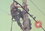 Standbild 40th Signal Battalion Saigon Vietnam, 1967, aus Sekunde 56 historischem Filmmaterial Videoclip 65675052373