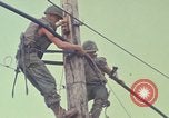 Standbild 40th Signal Battalion Saigon Vietnam, 1967, aus Sekunde 61 historischem Filmmaterial Videoclip 65675052373