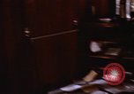 Immagine di Danni all'interno di ambasciata degli Stati Uniti Saigon Vietnam, 1968, secondo 26 filmato di repertorio 65675052379