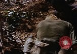 Image les soldats américains à capturé VC complexe tunnel Vietnam, 1968, de la seconde 23 séquences d'archives historiques vidéo 65675052380