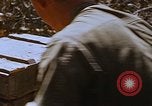 Image les soldats américains à capturé VC complexe tunnel Vietnam, 1968, de la seconde 39 séquences d'archives historiques vidéo 65675052380