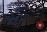 Standbild US-Truppen suchen Viet Cong Saigon Vietnam, 1968, aus Sekunde 41 historischem Filmmaterial Videoclip 65675052381