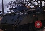 Standbild US-Truppen suchen Viet Cong Saigon Vietnam, 1968, aus Sekunde 46 historischem Filmmaterial Videoclip 65675052381