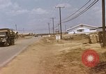 Image OH-6A Helicopters Saigon Vietnam La Base Aérienne de Bien Hoa, 1968, de la seconde 4 séquences d'archives historiques vidéo 65675052388