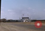Image OH-6A Helicopters Saigon Vietnam La Base Aérienne de Bien Hoa, 1968, de la seconde 61 séquences d'archives historiques vidéo 65675052388