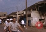 Standbild vietnamesische Volk Saigon Vietnam Bien Hoa Air Base, 1968, aus Sekunde 43 historischem Filmmaterial Videoclip 65675052389