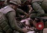 Standbild US-Marines starten Tet-Offensive in Hue Hue Vietnam, 1968, aus Sekunde 19 historischem Filmmaterial Videoclip 65675052395