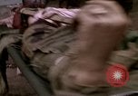 Standbild US-Marines starten Tet-Offensive in Hue Hue Vietnam, 1968, aus Sekunde 24 historischem Filmmaterial Videoclip 65675052395