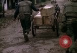 Standbild US-Marines starten Tet-Offensive in Hue Hue Vietnam, 1968, aus Sekunde 30 historischem Filmmaterial Videoclip 65675052395