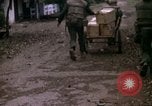 Standbild US-Marines starten Tet-Offensive in Hue Hue Vietnam, 1968, aus Sekunde 31 historischem Filmmaterial Videoclip 65675052395