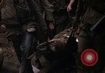 Standbild US-Marines starten Tet-Offensive in Hue Hue Vietnam, 1968, aus Sekunde 37 historischem Filmmaterial Videoclip 65675052395