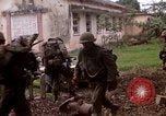 Standbild marines von L Unternehmen Hue Vietnam, 1968, aus Sekunde 44 historischem Filmmaterial Videoclip 65675052396