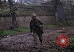Standbild marines von L Unternehmen Hue Vietnam, 1968, aus Sekunde 30 historischem Filmmaterial Videoclip 65675052397