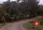 Standbild H Firma 2nd Battalion 5th Marines 1 Division Hue Vietnam, 1968, aus Sekunde 13 historischem Filmmaterial Videoclip 65675052401