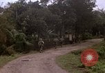 Standbild H Firma 2nd Battalion 5th Marines 1 Division Hue Vietnam, 1968, aus Sekunde 19 historischem Filmmaterial Videoclip 65675052401