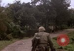 Standbild H Firma 2nd Battalion 5th Marines 1 Division Hue Vietnam, 1968, aus Sekunde 23 historischem Filmmaterial Videoclip 65675052401