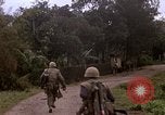 Standbild H Firma 2nd Battalion 5th Marines 1 Division Hue Vietnam, 1968, aus Sekunde 26 historischem Filmmaterial Videoclip 65675052401