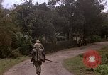Standbild H Firma 2nd Battalion 5th Marines 1 Division Hue Vietnam, 1968, aus Sekunde 28 historischem Filmmaterial Videoclip 65675052401