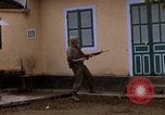 Standbild H Firma 2nd Battalion 5th Marines 1 Division Hue Vietnam, 1968, aus Sekunde 35 historischem Filmmaterial Videoclip 65675052401