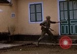 Standbild H Firma 2nd Battalion 5th Marines 1 Division Hue Vietnam, 1968, aus Sekunde 37 historischem Filmmaterial Videoclip 65675052401