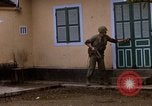 Standbild H Firma 2nd Battalion 5th Marines 1 Division Hue Vietnam, 1968, aus Sekunde 38 historischem Filmmaterial Videoclip 65675052401