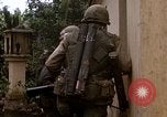 Standbild H Firma 2nd Battalion 5th Marines 1 Division Hue Vietnam, 1968, aus Sekunde 49 historischem Filmmaterial Videoclip 65675052401