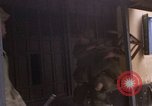Standbild H Firma 2nd Battalion 5th Marines 1 Division Hue Vietnam, 1968, aus Sekunde 58 historischem Filmmaterial Videoclip 65675052401