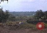 Standbild H Firma 2nd Battalion 5th Marines 1 Division Hue Vietnam, 1968, aus Sekunde 6 historischem Filmmaterial Videoclip 65675052402