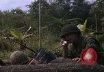 Standbild H Firma 2nd Battalion 5th Marines 1 Division Hue Vietnam, 1968, aus Sekunde 32 historischem Filmmaterial Videoclip 65675052402