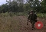 Standbild H Firma 2nd Battalion 5th Marines 1 Division Hue Vietnam, 1968, aus Sekunde 62 historischem Filmmaterial Videoclip 65675052402