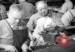 Image Les travailleurs de la production de guerre à l'usine d'avion Long Beach California USA, 1942, de la seconde 25 séquences d'archives historiques vidéo 65675052407