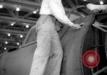 Standbild Arbeitnehmer El Segundo California USA, 1942, aus Sekunde 32 historischem Filmmaterial Videoclip 65675052409