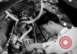 Standbild Arbeitnehmer El Segundo California USA, 1942, aus Sekunde 50 historischem Filmmaterial Videoclip 65675052409