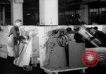 Immagine di Addetto Navale Pontiac Michigan USA, 1942, secondo 10 filmato di repertorio 65675052412