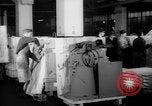Immagine di Addetto Navale Pontiac Michigan USA, 1942, secondo 13 filmato di repertorio 65675052412
