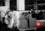 Immagine di Addetto Navale Pontiac Michigan USA, 1942, secondo 14 filmato di repertorio 65675052412