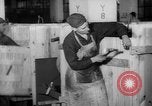 Immagine di Addetto Navale Pontiac Michigan USA, 1942, secondo 45 filmato di repertorio 65675052412