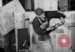 Immagine di Addetto Navale Pontiac Michigan USA, 1942, secondo 46 filmato di repertorio 65675052412