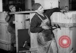 Immagine di Addetto Navale Pontiac Michigan USA, 1942, secondo 49 filmato di repertorio 65675052412