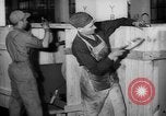 Immagine di Addetto Navale Pontiac Michigan USA, 1942, secondo 52 filmato di repertorio 65675052412
