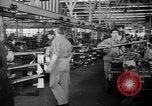 Immagine di Addetto Navale Pontiac Michigan USA, 1942, secondo 55 filmato di repertorio 65675052412