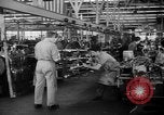 Immagine di Addetto Navale Pontiac Michigan USA, 1942, secondo 59 filmato di repertorio 65675052412