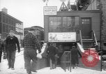 Standbild Arbeitnehmer Pontiac Michigan USA, 1942, aus Sekunde 3 historischem Filmmaterial Videoclip 65675052413