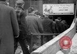 Standbild Arbeitnehmer Pontiac Michigan USA, 1942, aus Sekunde 20 historischem Filmmaterial Videoclip 65675052413